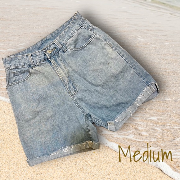 SHEIN Light Wash High-Rise Rolled Cuff Denim Shorts - Size Medium​ - Picture 1 of 4